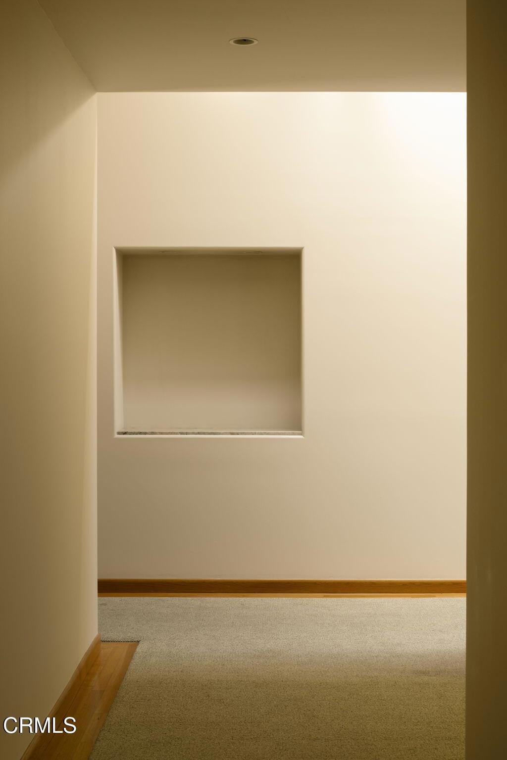 https://media.crmls.org/mediaz/c7be8c1a-a876-42be-8e68-3a29582c4868.jpg?preset=X-Large
