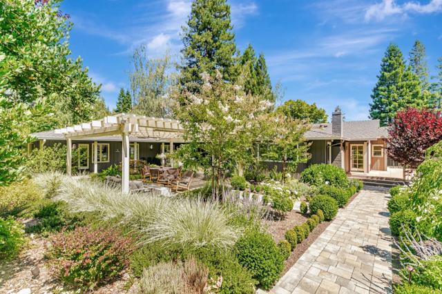 19273 Citrus Lane, Saratoga CA: https://media.crmls.org/mediaz/c7bea3eb-5fe0-46cd-83c4-4e680d311aa5.jpg