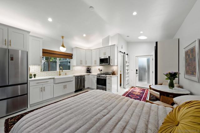 3636 Arizona St, Outside Area (Inside Ca) CA: https://media.crmls.org/mediaz/c7bf64c1-70e0-45f4-b87f-f707ef7d8337.jpg