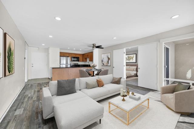 Detail Gallery Image 5 of 25 For 1855 Diamond St #122,  San Diego,  CA 92109 - 2 Beds | 2 Baths