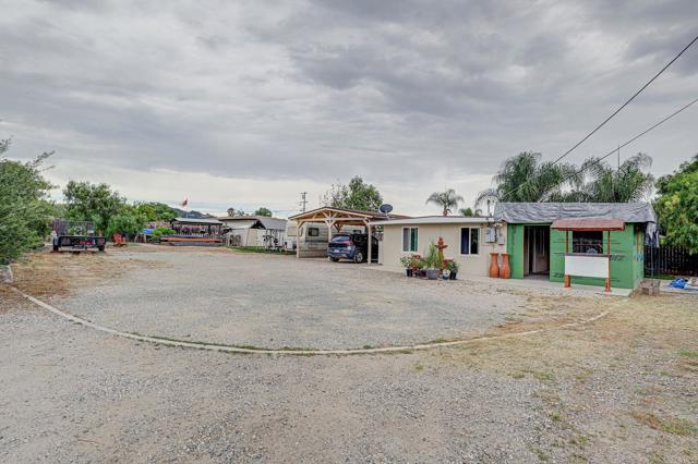 123 N Hayden Dr, Escondido CA: https://media.crmls.org/mediaz/c7c176da-97e0-4685-8e82-2ead93fdf59f.jpg