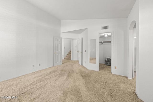 234 Country Club Drive, Simi Valley CA: https://media.crmls.org/mediaz/c7c1d47c-0804-462a-be92-502494e92454.jpg