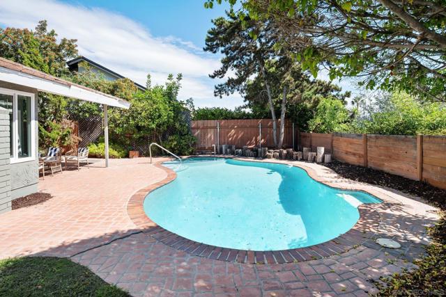 10437 Hermanos Rd, San Diego CA: https://media.crmls.org/mediaz/c7c1dc12-fa81-42ab-a073-3f68495695c3.jpg
