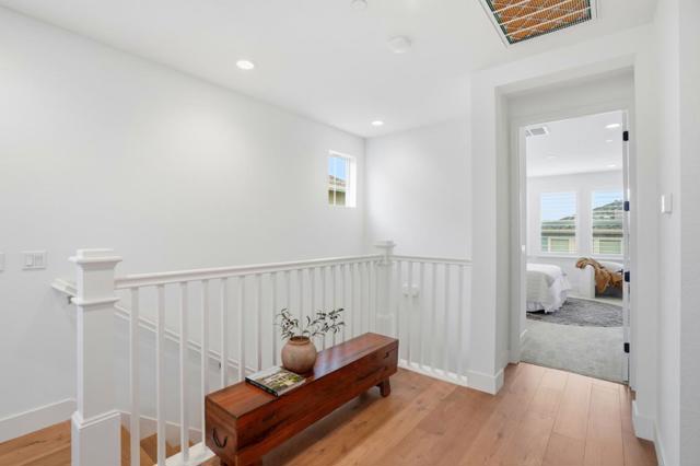 275 Skyview Drive, Marina CA: https://media.crmls.org/mediaz/c7c35c2c-19d7-4032-aab0-625f35e11891.jpg