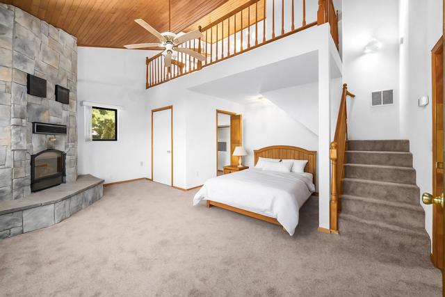 450 Hawk Ridge Road, Boulder Creek CA: https://media.crmls.org/mediaz/c7c43b26-4c64-4109-9751-e2a4e5a6035a.jpg
