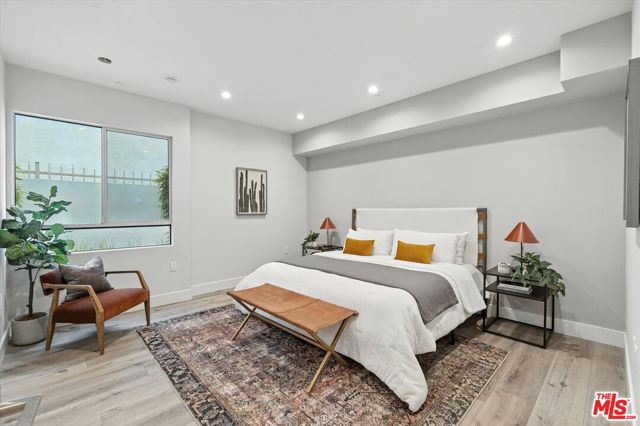 1326 S Centinela Avenue, Los Angeles CA: https://media.crmls.org/mediaz/c7c4be1b-9c88-42dc-a35f-612131dc747e.jpg
