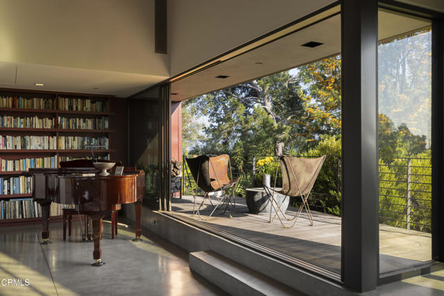 732 Crane Boulevard, Los Angeles CA: https://media.crmls.org/mediaz/c7c53221-8c80-4d75-b940-22c68829067c.jpg