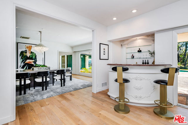 1177 Loma Linda Drive, Beverly Hills CA: https://media.crmls.org/mediaz/c7c53c14-36ff-4bfc-9d2d-e4190bbd3de3.jpg