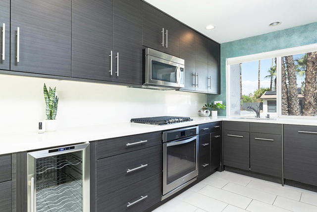 2963 E Orella Circle, Palm Springs, CA 92264