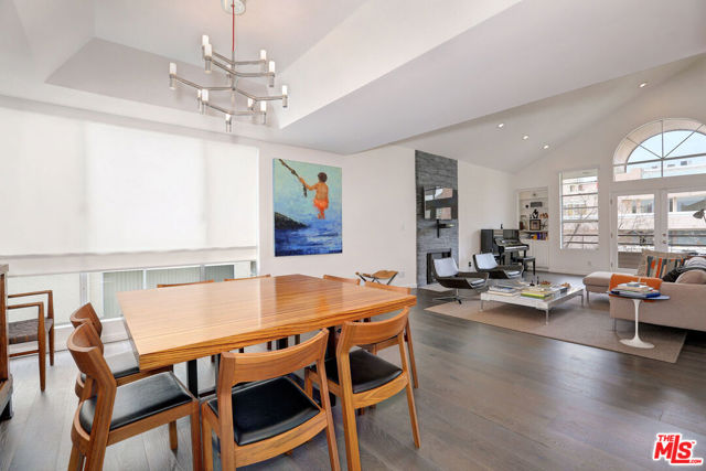 10640 Wilkins Avenue, Los Angeles CA: https://media.crmls.org/mediaz/c7c646ca-7b5a-4551-a7b8-adac9d92a2dd.jpg
