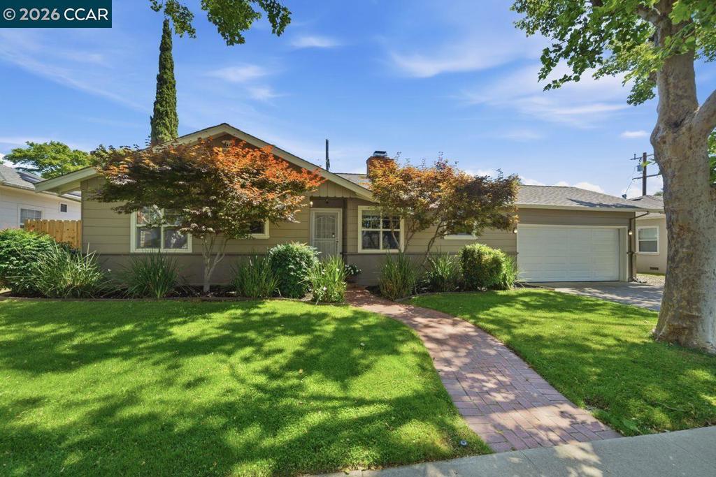 1306 Mariposa St
