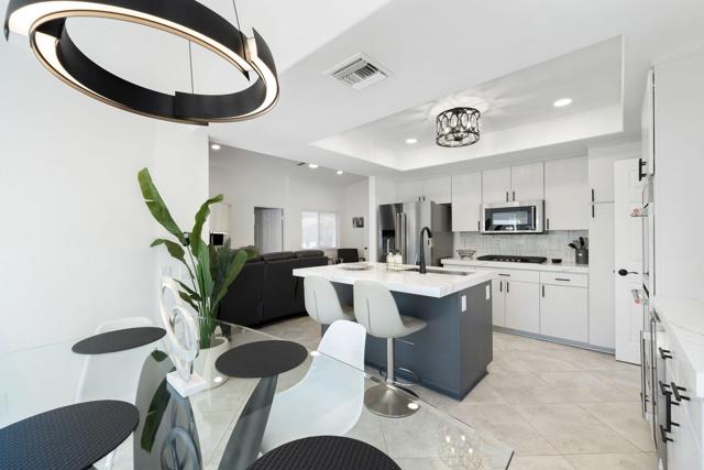 Image 26 of 51 For 74830 Waring Court