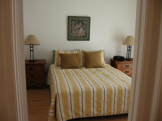 675 Sharon Park Drive, Menlo Park CA: https://media.crmls.org/mediaz/c7c887c5-2a55-467d-b2c0-08858cac63a6.jpg