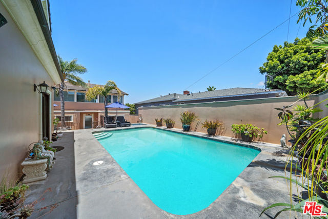 229 Rees Street, Playa del Rey CA: https://media.crmls.org/mediaz/c7c8bc5d-dd17-4358-a218-0cfcf341a9ee.jpg