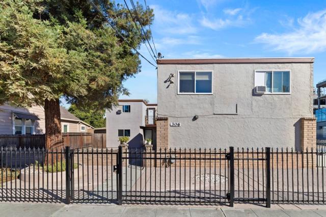 306 Beech Street, Redwood City CA: https://media.crmls.org/mediaz/c7c8c4ba-498b-4d8e-b576-2c26599a41ca.jpg