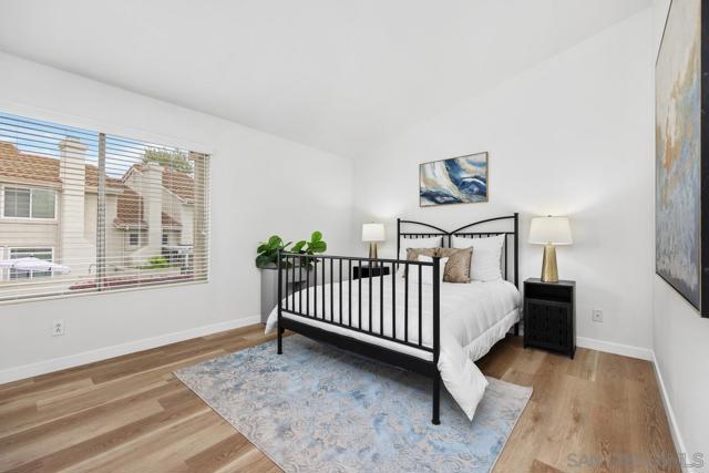 11020 Creekbridge Pl, San Diego CA: https://media.crmls.org/mediaz/c7caae7e-eb91-4649-8e32-51071aefb52b.jpg