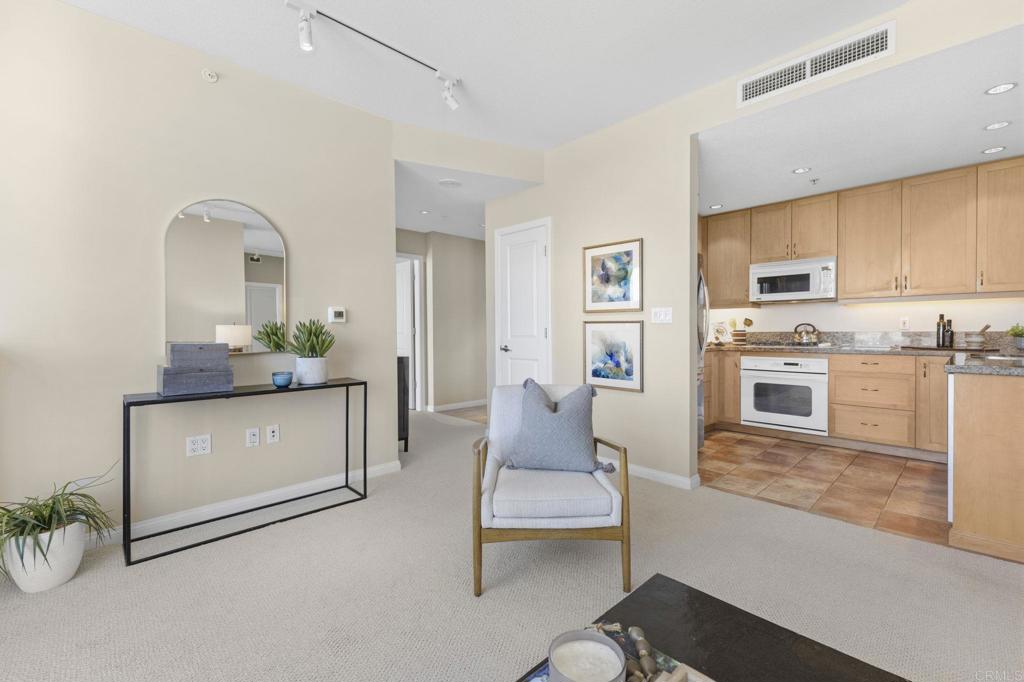 850 Beech Street - photo 10