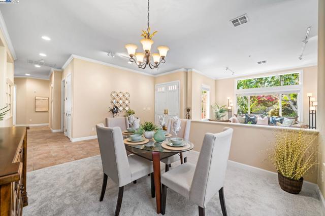 444 Cabonia Ct, Pleasanton CA: https://media.crmls.org/mediaz/c7cbddb9-52cd-495d-aa99-e6ceb216c94e.jpg