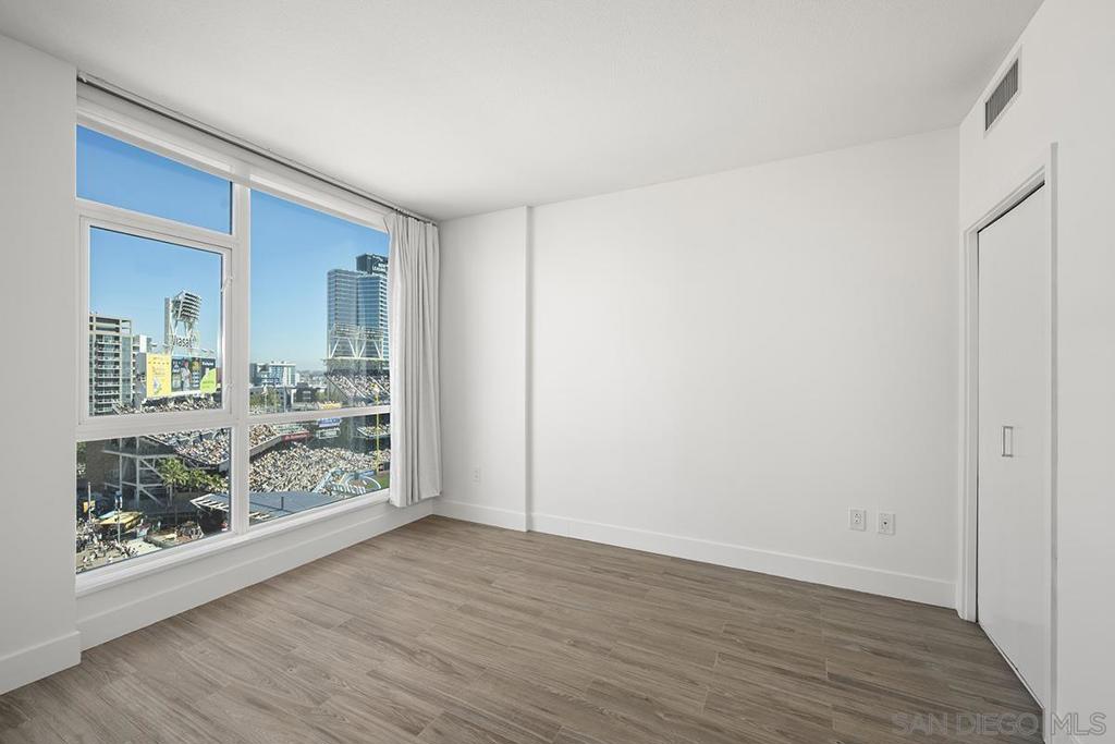 325 7th Avenue - photo 18