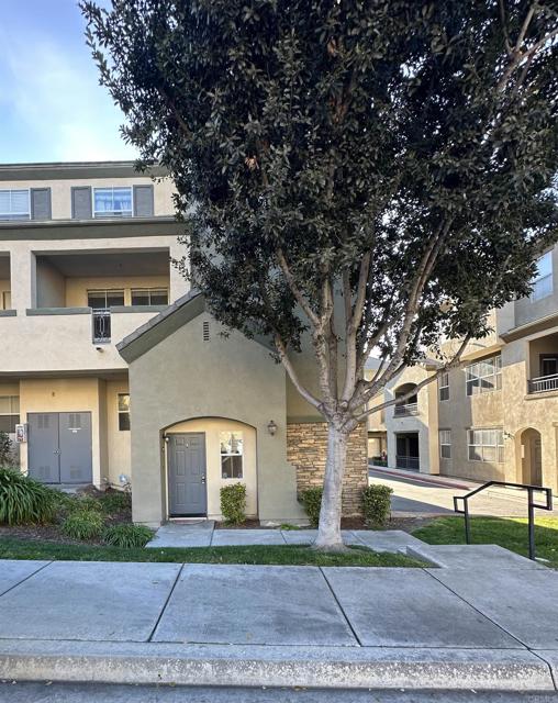 Detail Gallery Image 1 of 1 For 1356 Nicolette Ave #1412,  Chula Vista,  CA 91913 - 2 Beds | 2/1 Baths