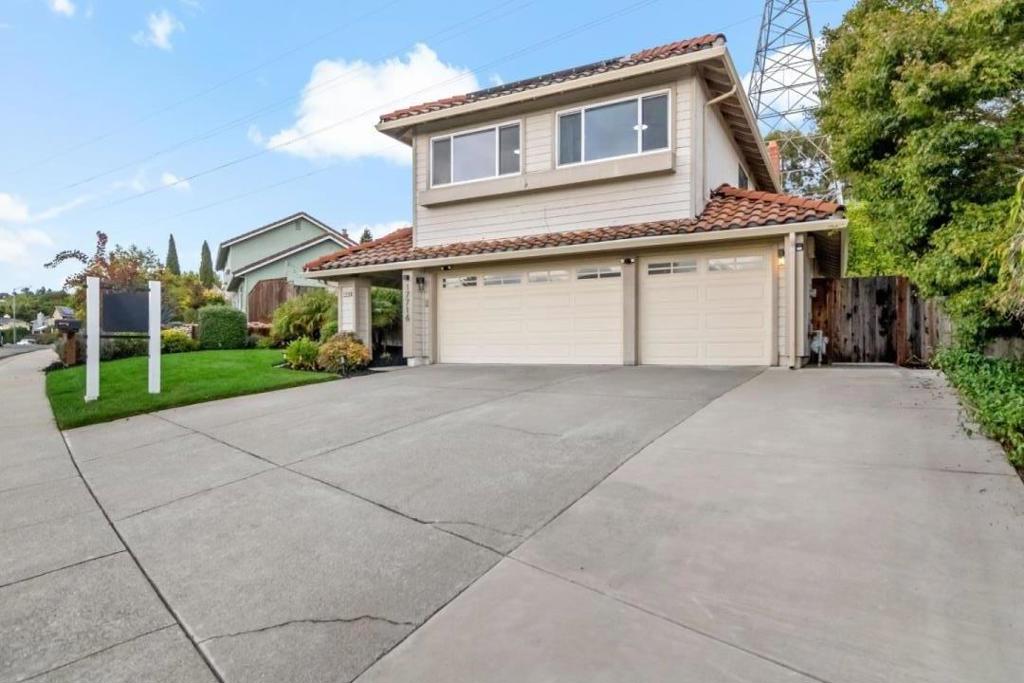17716 Columbia Drive