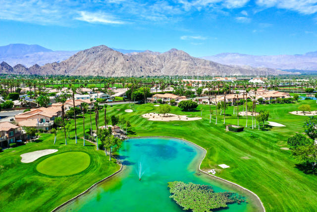 78087 Cobalt Court, La Quinta CA: https://media.crmls.org/mediaz/c7cd2697-b46a-4856-b193-7769a4936bfd.jpg