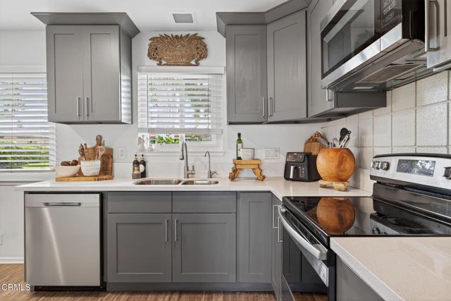 269 E Elfin Green, Port Hueneme CA: https://media.crmls.org/mediaz/c7cde4c3-db12-47ed-aac6-2dfd2697a1d7.jpg