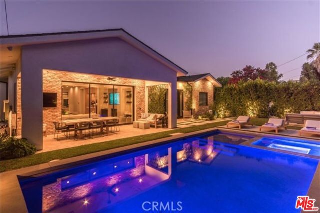 5107 Gaynor Avenue, Encino CA: https://media.crmls.org/mediaz/c7cdf426-ee92-4927-993f-606ff1e9de14.jpg