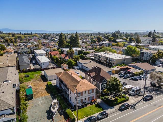 Image 9 of 11 For 220 San Mateo Drive