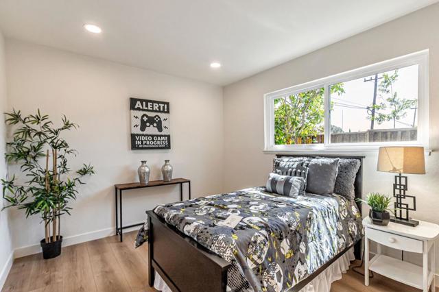 1598 Hallbrook Drive, San Jose CA: https://media.crmls.org/mediaz/c7cf7a14-e7f0-486c-92d1-348a76fe656d.jpg