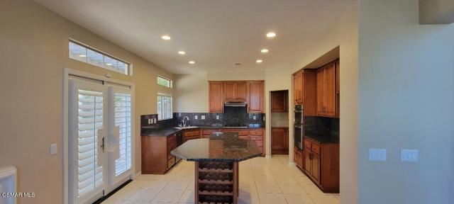 2669 Dorado Court, Thousand Oaks CA: https://media.crmls.org/mediaz/c7cfcd46-7aa2-460d-995a-3722ab08537e.jpg