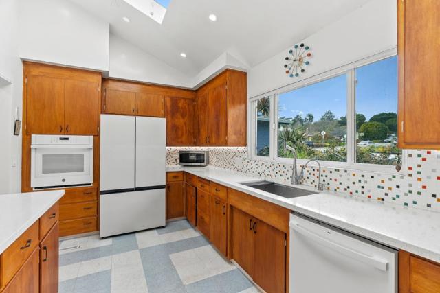 Image 13 of 39 For 161 Bradley Drive