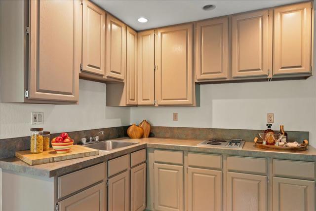 Image 30 of 40 For 28 Glen Ridge Avenue