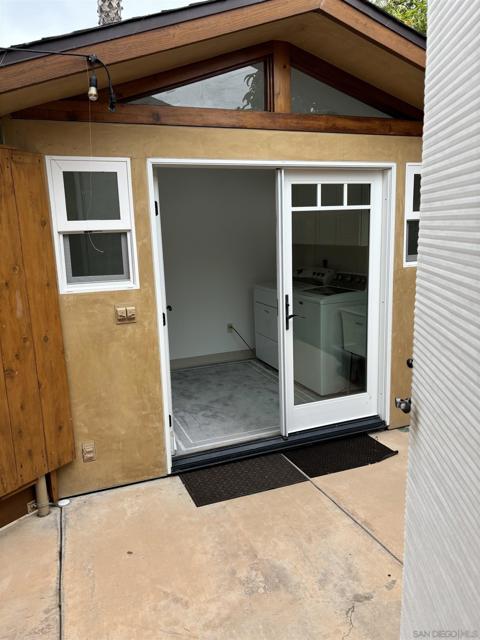 Image 10 of 12 For 1060 Aloha Dr
