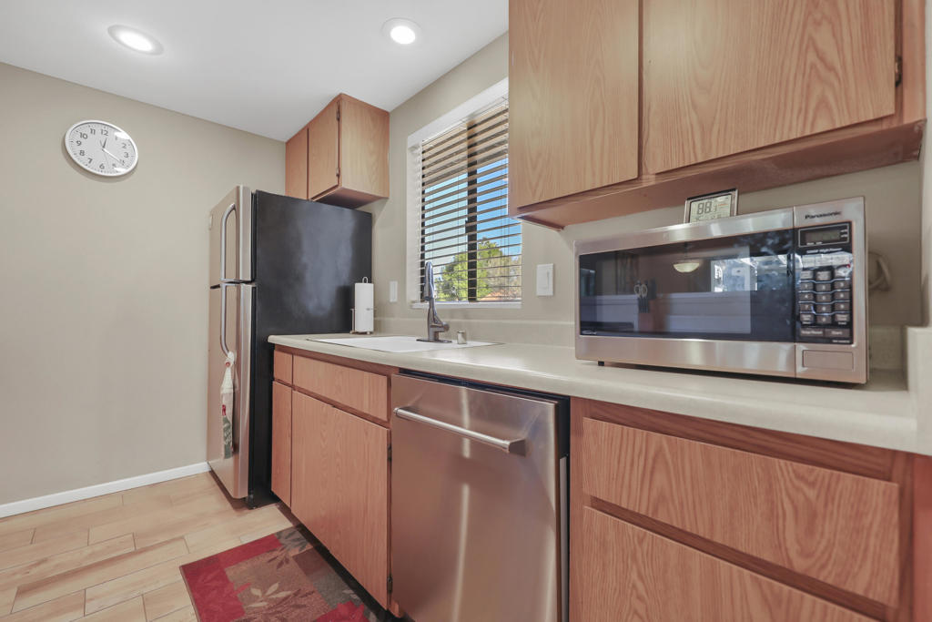 MLS #219138574DA image #2