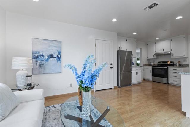 1291 Linton Street, San Leandro CA: https://media.crmls.org/mediaz/c7d026c7-c3a0-4f07-abe4-ef4dd513ea64.jpg