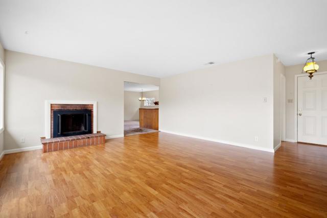 928 Corona Drive, Pacifica CA: https://media.crmls.org/mediaz/c7d1096a-183e-4ab9-905a-a3b255e923aa.jpg