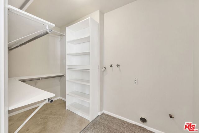 7019 E Seaside Walk, Long Beach CA: https://media.crmls.org/mediaz/c7d10ee4-01ec-4e42-8606-2e2f94fcf9d0.jpg