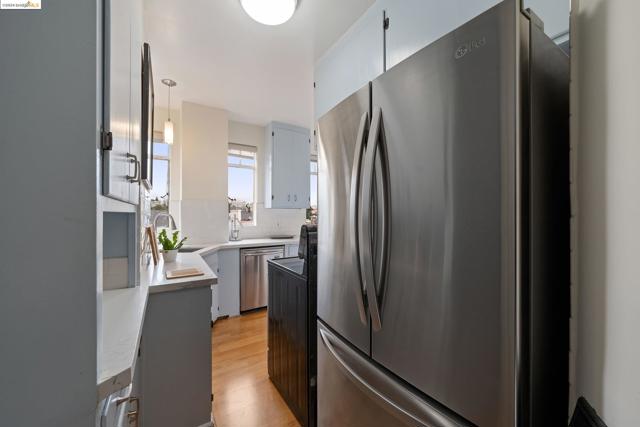 492 Staten Ave, Oakland, California 94610, 2 Bedrooms Bedrooms, ,2 BathroomsBathrooms,Condominium,For Sale,Staten Ave,41065554