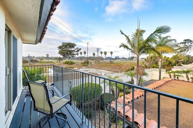 4341 Loma Riviera Ct, San Diego, California 92110, 3 Bedrooms Bedrooms, ,2 BathroomsBathrooms,Townhouse,For Sale,Loma Riviera Ct,240028924SD