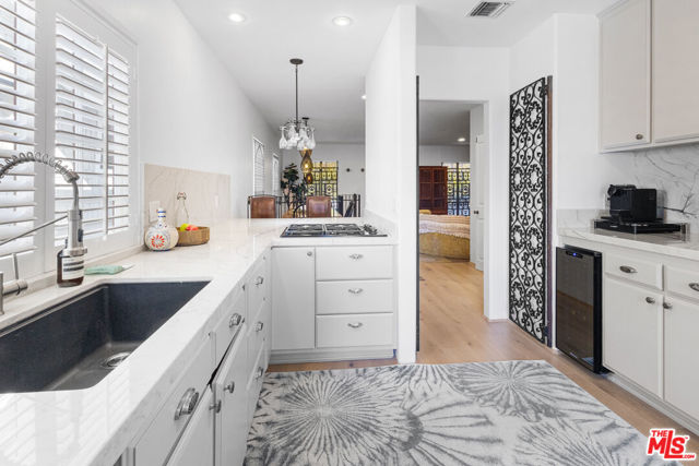2116 3rd Street, Santa Monica CA: https://media.crmls.org/mediaz/c7d41606-ba2b-4387-a3c5-bcd0916c907c.jpg