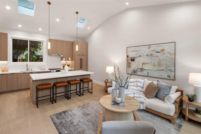 1080 Creek Drive, Menlo Park CA: https://media.crmls.org/mediaz/c7d4fe51-98c5-4dda-b580-9d75fc7a0dc7.jpg
