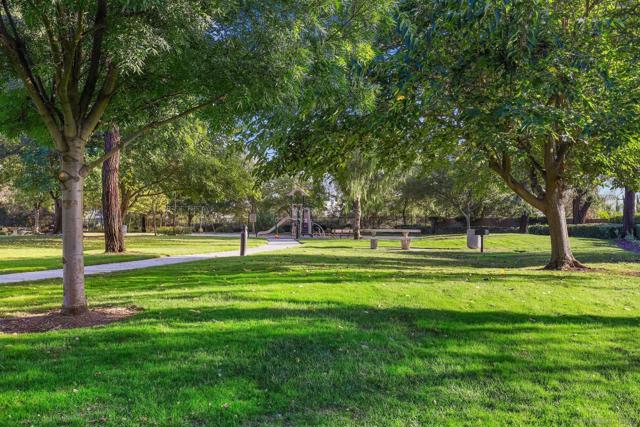 40998 Promenade Chardonnay Hls, Temecula CA: https://media.crmls.org/mediaz/c7d52a72-d7de-48a5-9d3c-6edbae9707e4.jpg