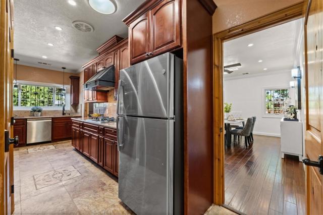 2536 Amethyst Drive, Santa Clara CA: https://media.crmls.org/mediaz/c7d5f15b-864a-4524-84b3-4d5f5cb4c7b5.jpg