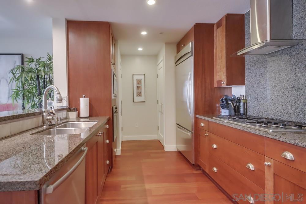 MLS #250032031SD image #14