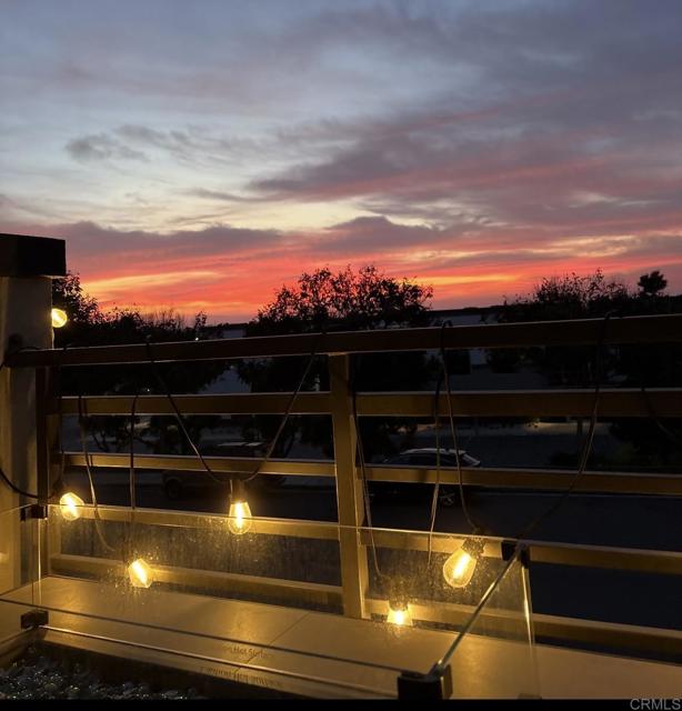 6132 Colt Place, Carlsbad CA: https://media.crmls.org/mediaz/c7d7268e-4f2e-472a-b5f6-9f943b6df053.jpg