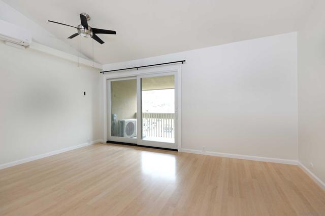1885 Diamond St, San Diego CA: https://media.crmls.org/mediaz/c7d79ff1-8e0f-42c7-ba16-3e23ef906fdc.jpg