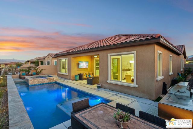 101 Zinfandel, Rancho Mirage CA: https://media.crmls.org/mediaz/c7d81069-27ed-4ac0-bd22-8e2c1965273d.jpg