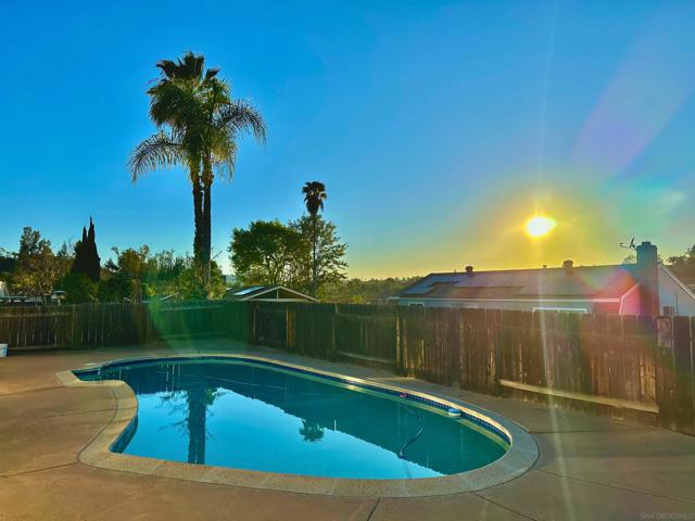 15034 Jenell St, Poway CA: https://media.crmls.org/mediaz/c7d87921-52ef-4b7b-ab95-00384b5c19b1.jpg