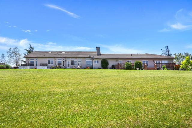 525 Heatherwood Estates Drive, Hollister CA: https://media.crmls.org/mediaz/c7d8a736-798f-4387-bc2e-e2e41a2ed037.jpg